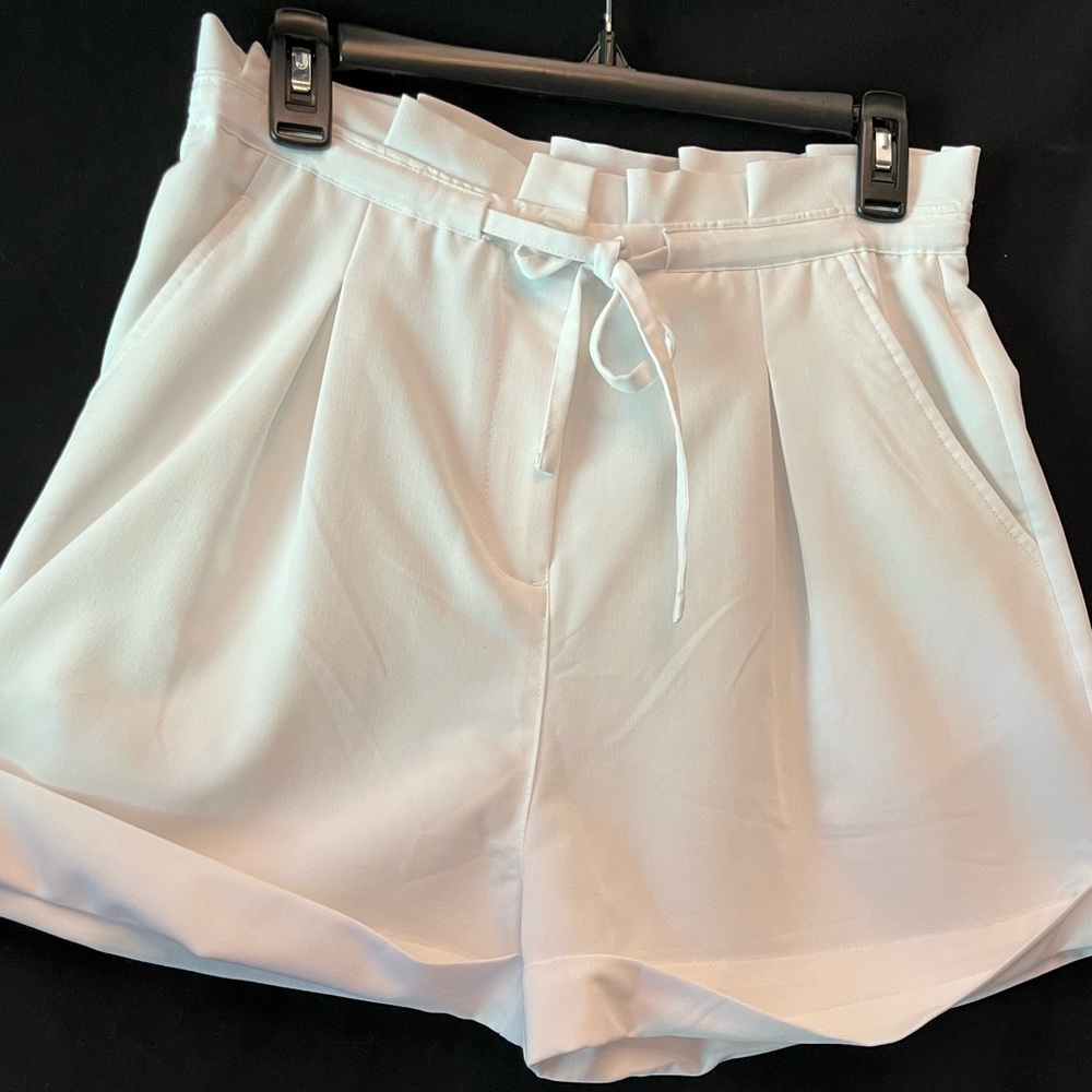 Lauren James white bag shorts